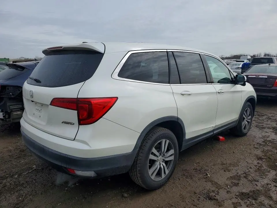 2016 HONDA PILOT EX  