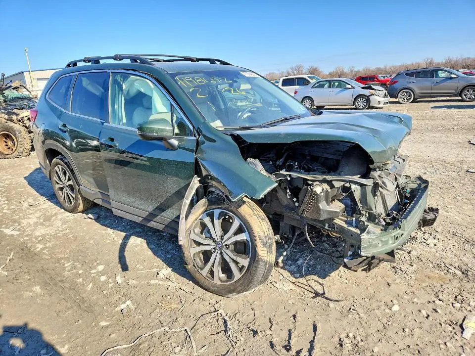 2024 SUBARU FORESTER LIMITED  