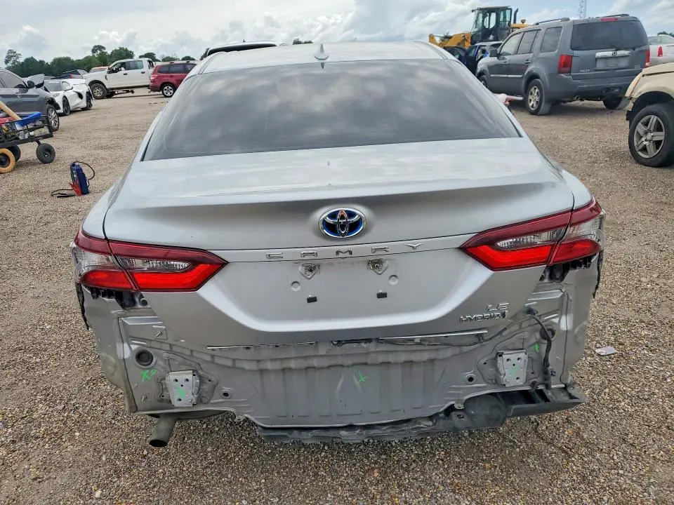 2024 TOYOTA CAMRY LE  