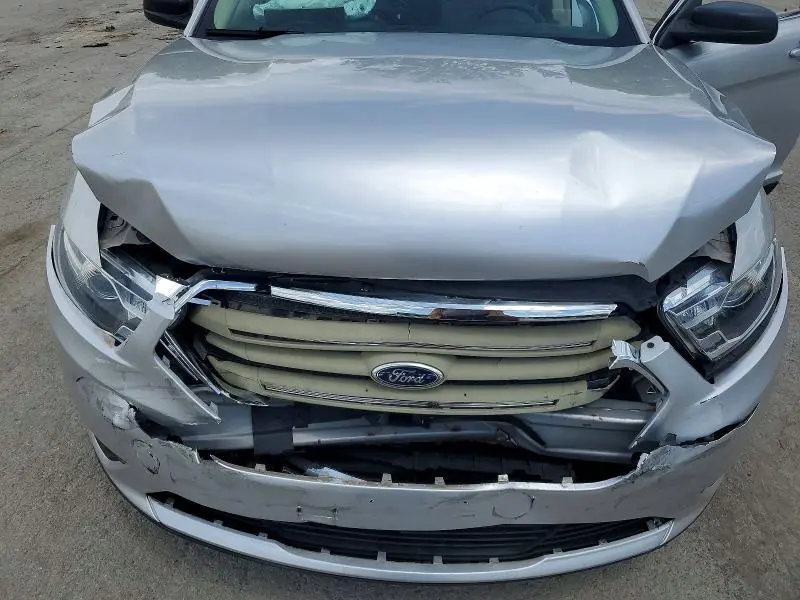 2015 FORD TAURUS SE  