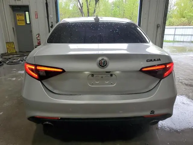 2019 ALFA ROMEO GIULIA TI  