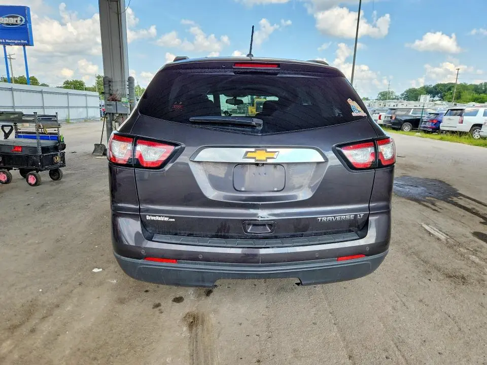 2014 CHEVROLET TRAVERSE LT  