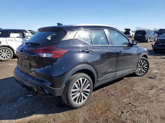 2021 NISSAN KICKS SV  