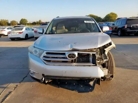 2011 TOYOTA HIGHLANDER LIMITED  