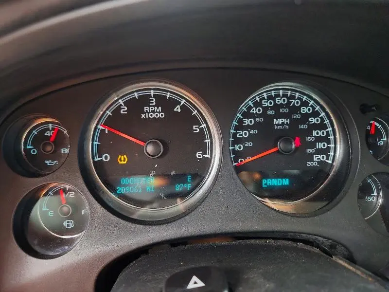 2011 CHEVROLET SUBURBAN K1500 LT  