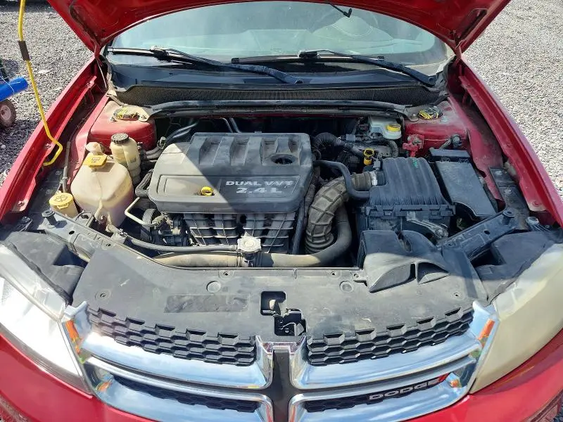 2013 DODGE AVENGER SE  