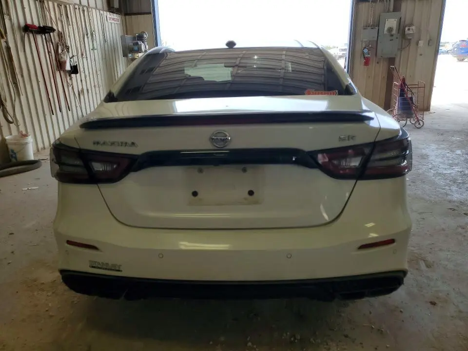 2021 NISSAN MAXIMA SR  