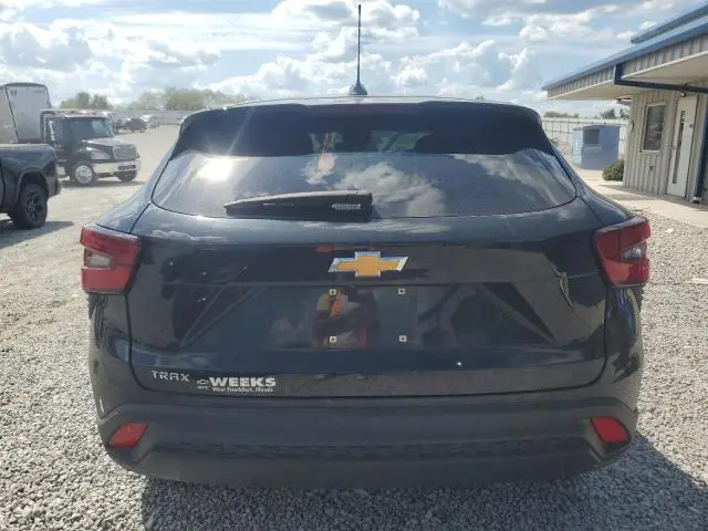 2024 CHEVROLET TRAX LS  