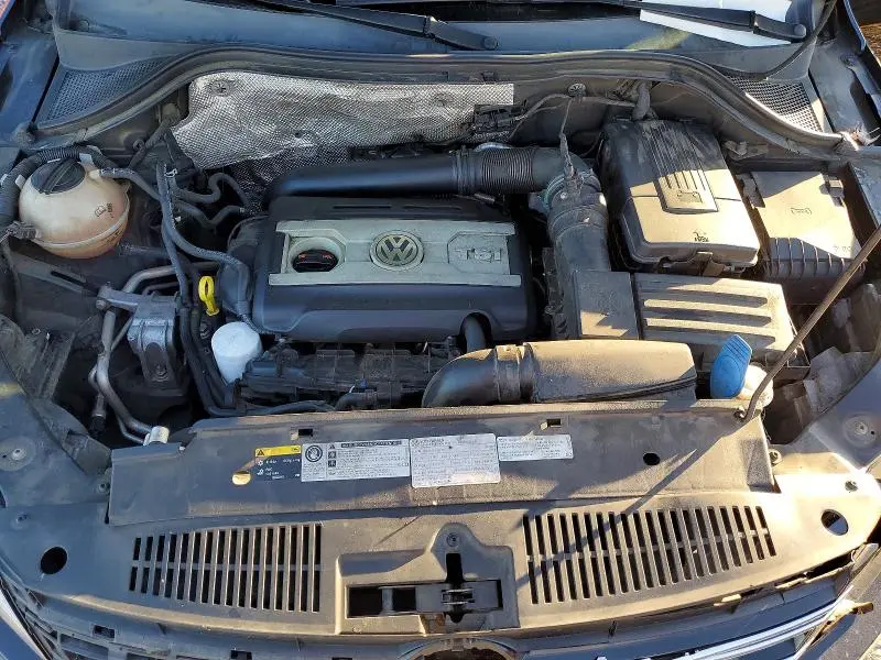 2013 VOLKSWAGEN TIGUAN S  