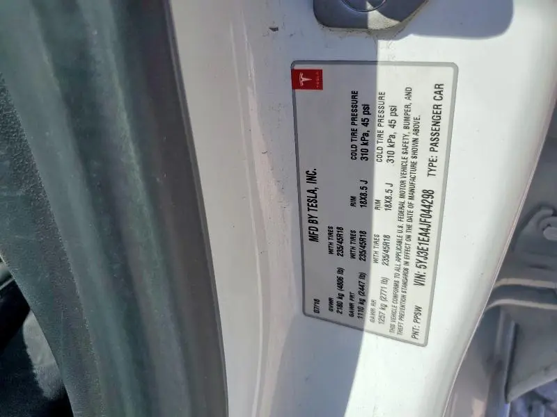 2018 TESLA MODEL 3   