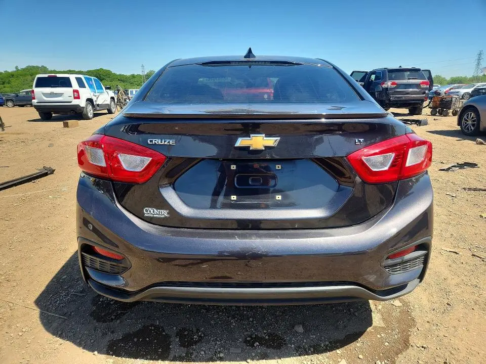 2017 CHEVROLET CRUZE LT  