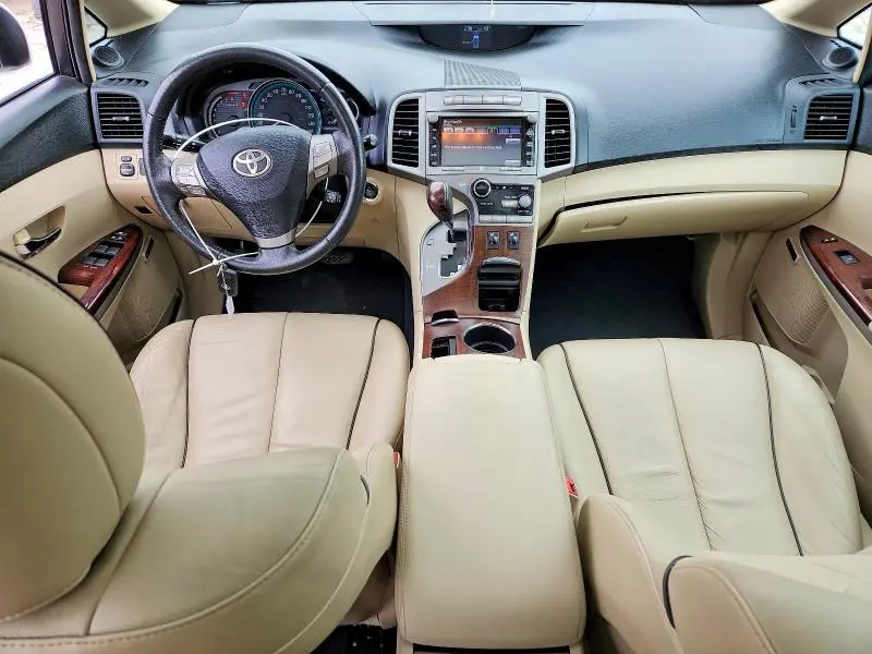 2010 TOYOTA VENZA AWD V6  