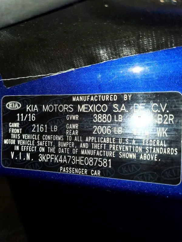 2017 KIA FORTE LX  