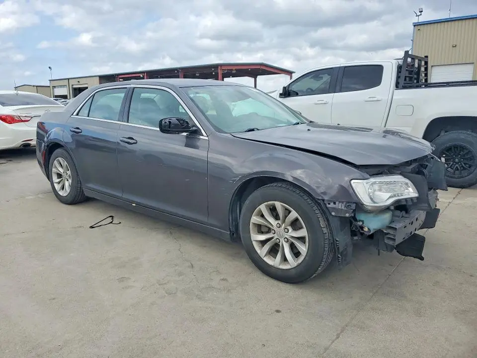 2015 CHRYSLER 300 LIMITED  