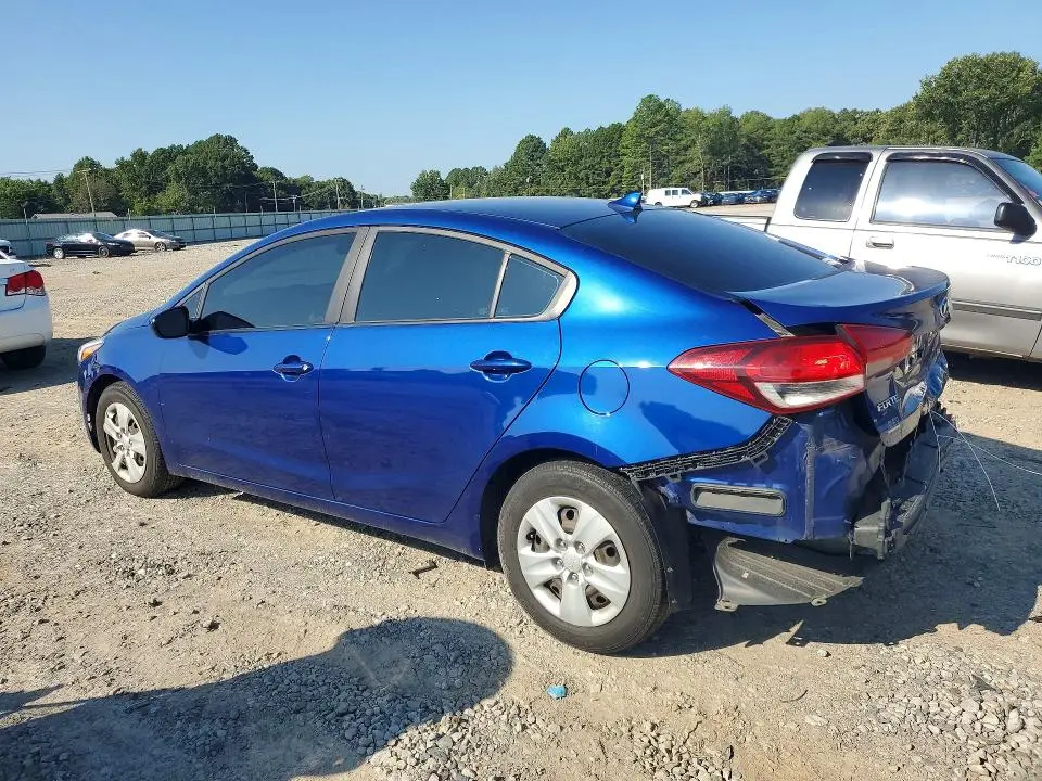 2017 KIA FORTE LX  
