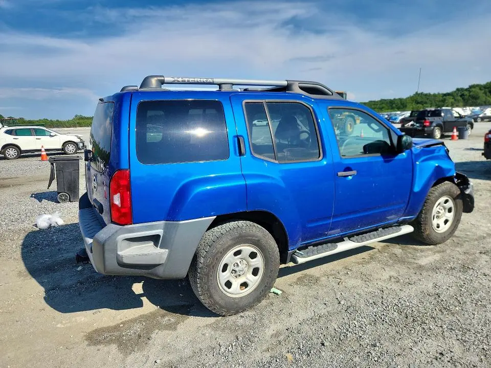 2013 NISSAN XTERRA X  