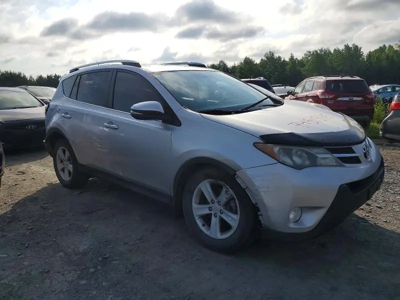 2014 TOYOTA RAV4 XLE  