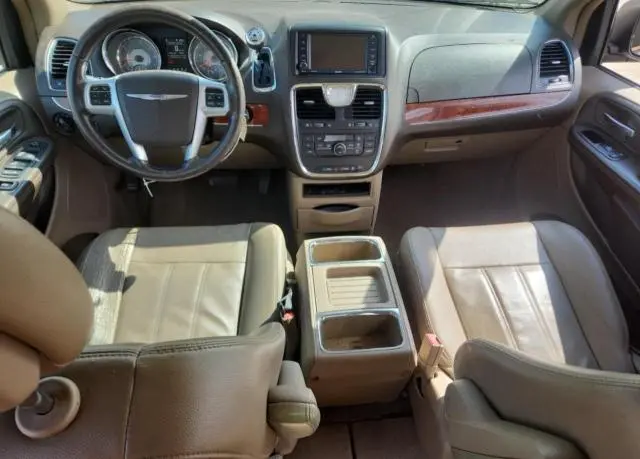2013 CHRYSLER TOWN & COUNTRY TOURING  
