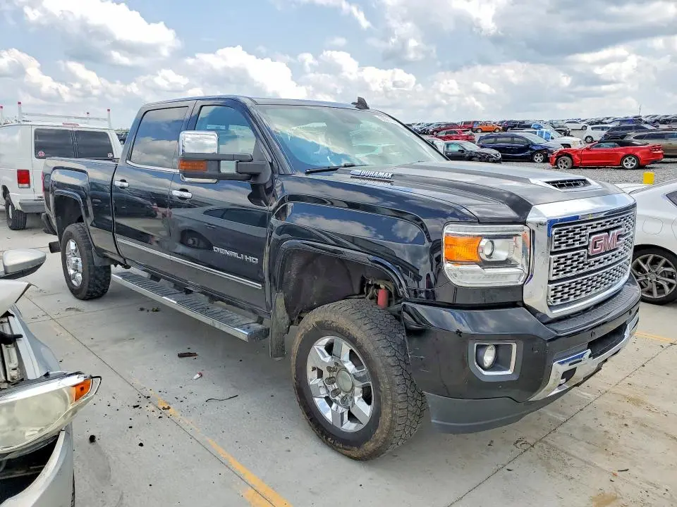 2018 GMC SIERRA K2500 DENALI  