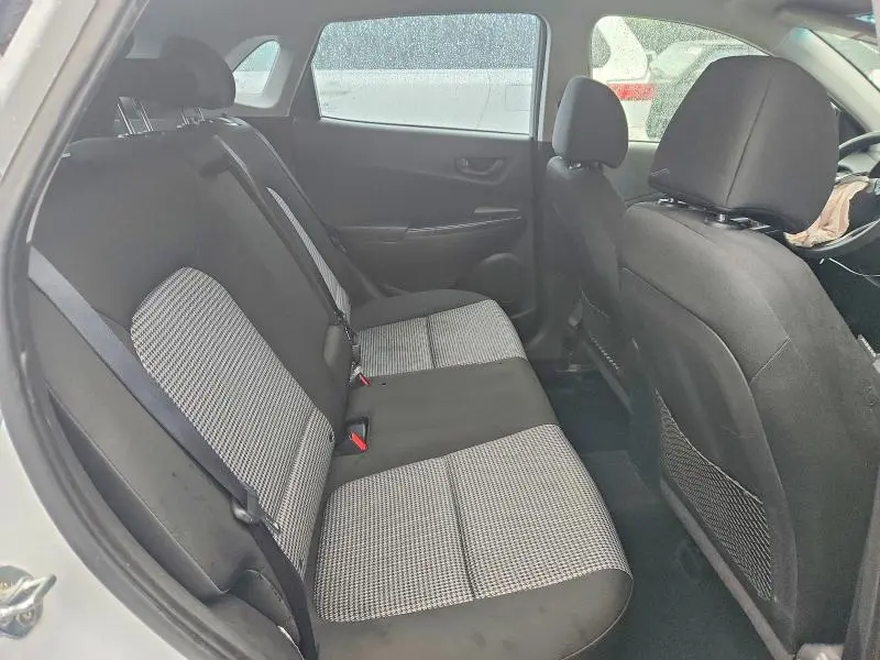 2018 HYUNDAI KONA SE  