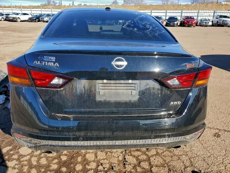 2024 NISSAN ALTIMA SR  