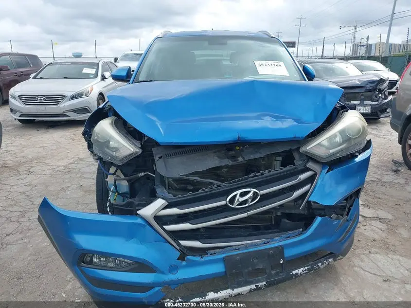 2017 HYUNDAI TUCSON SE