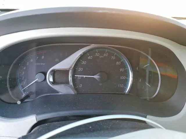 2013 TOYOTA SIENNA XLE 8-PASSENGER  