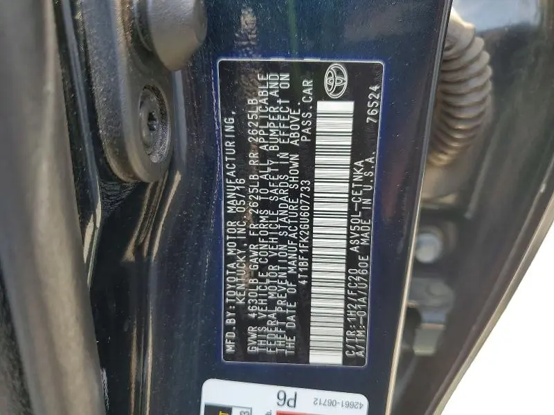 2016 TOYOTA CAMRY LE  