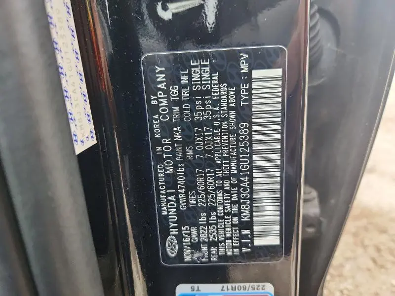 2016 HYUNDAI TUCSON SE  