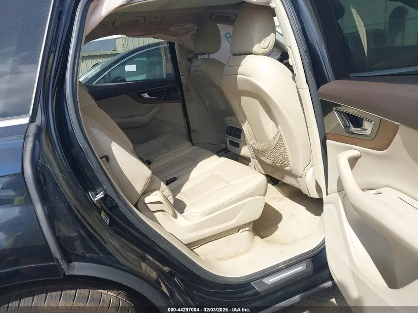 2017 AUDI Q7 3.0T PREMIUM