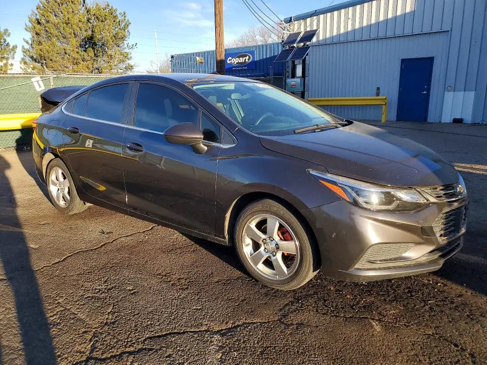 2017 CHEVROLET CRUZE LT  