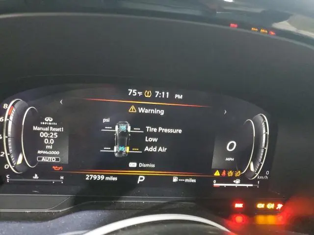2022 INFINITI QX60 LUXE  