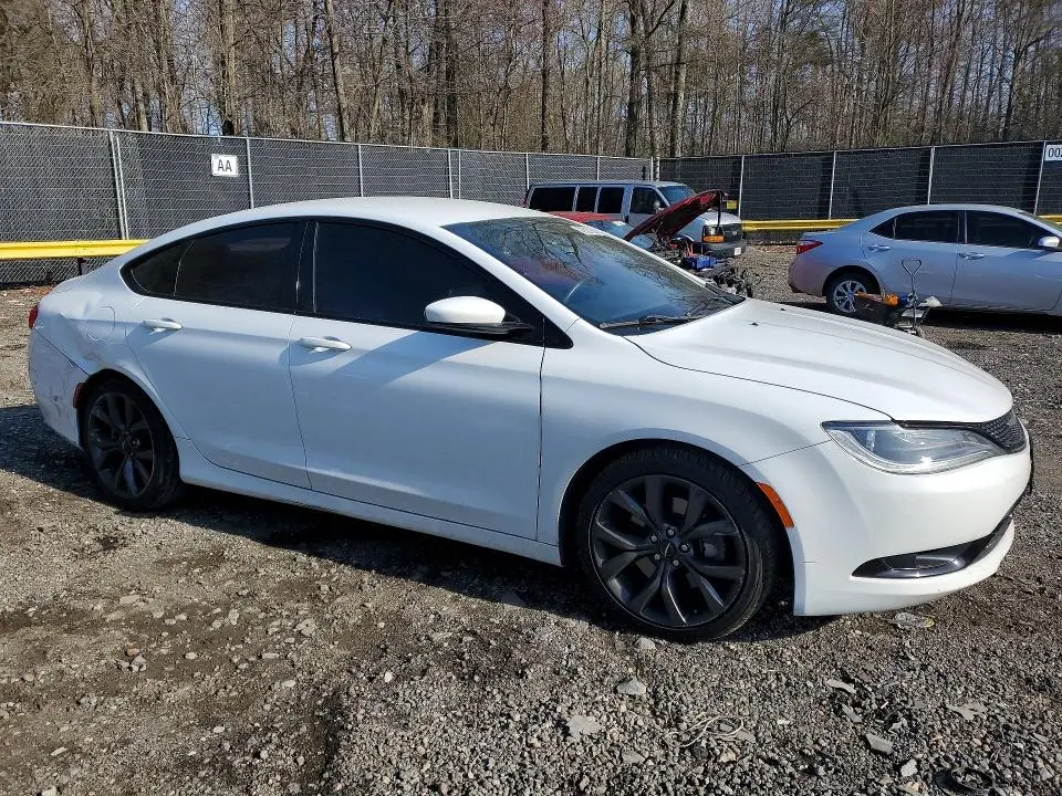 2016 CHRYSLER 200 S  