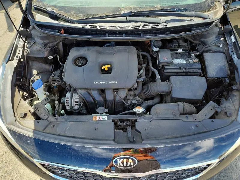 2017 KIA FORTE LX  