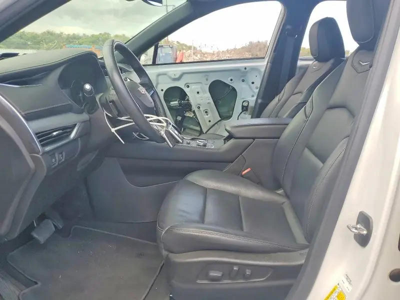 2021 CADILLAC XT4 PREMIUM LUXURY  