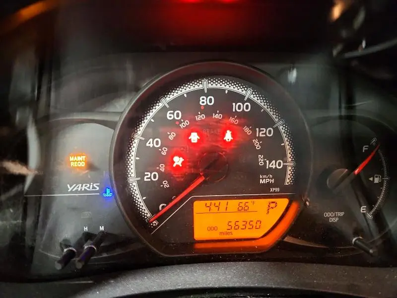 2016 TOYOTA YARIS 5-DOOR LE  
