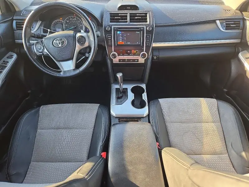 2013 TOYOTA CAMRY SE  