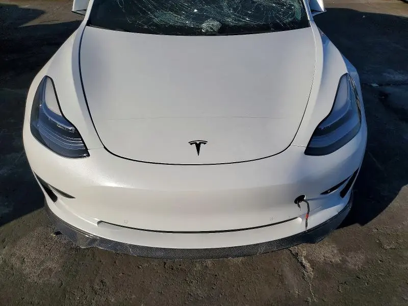 2018 TESLA MODEL 3   