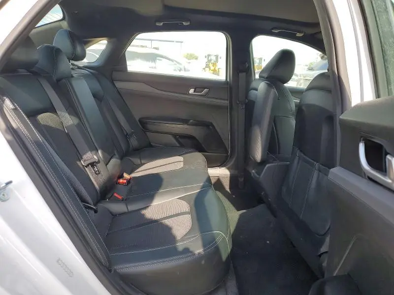 2023 KIA K5 GT LINE  