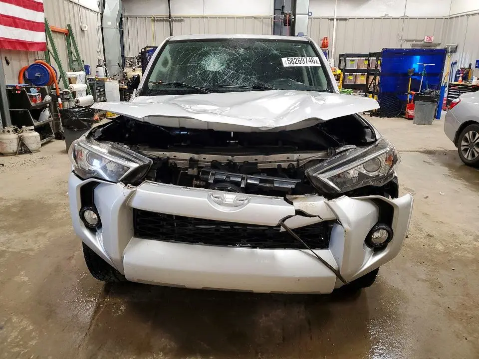 2018 TOYOTA 4RUNNER SR5 PREMIUM  