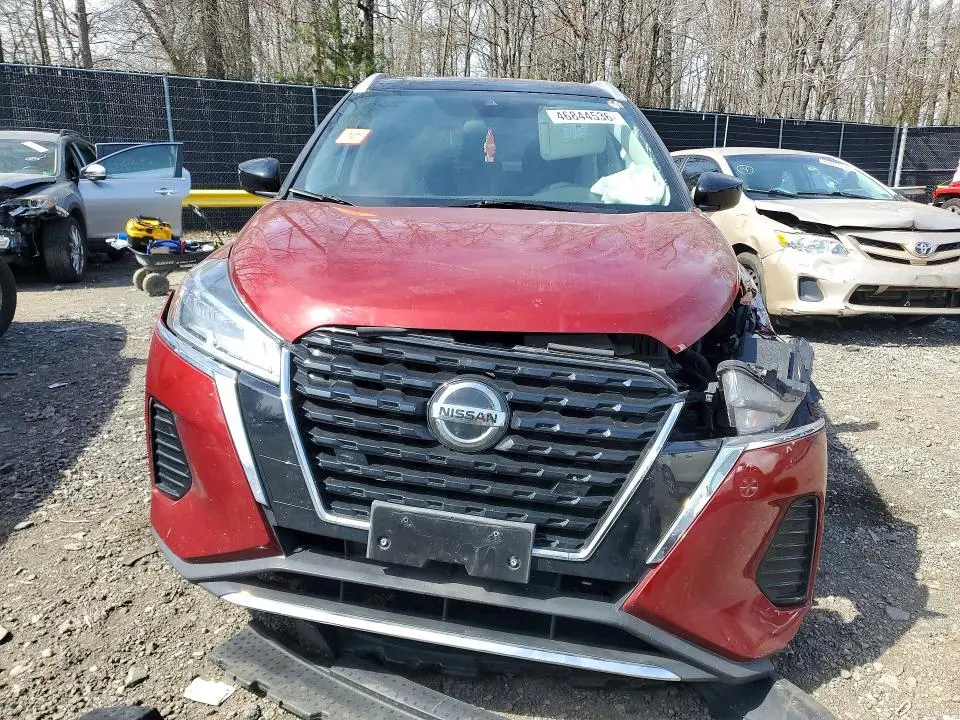 2021 NISSAN KICKS SV  