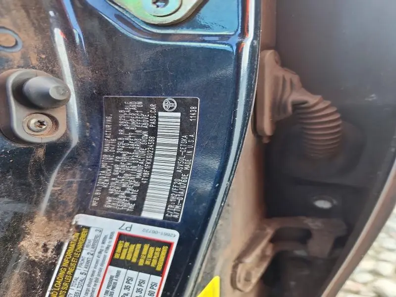 2016 TOYOTA CAMRY SE  