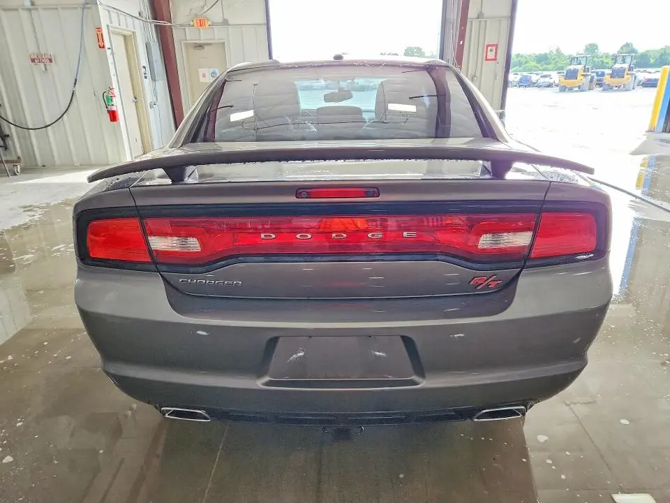 2011 DODGE CHARGER R  