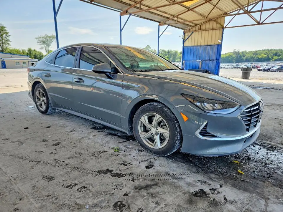 2021 HYUNDAI SONATA SE  