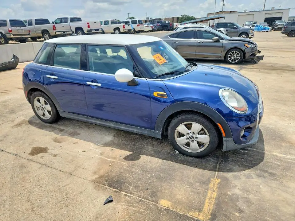 2015 MINI COOPER   