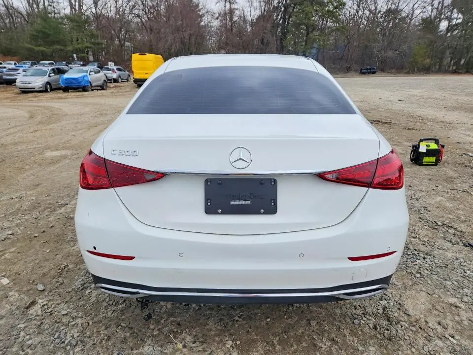 2024 MERCEDES-BENZ C 300  