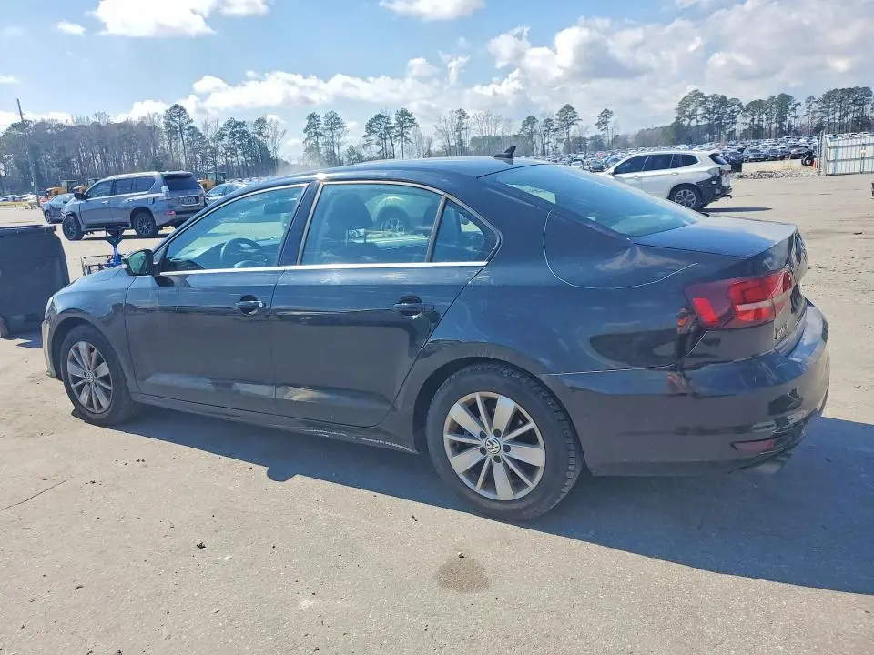 2016 VOLKSWAGEN JETTA SE  