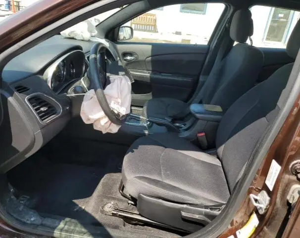 2013 CHRYSLER 200 LX  