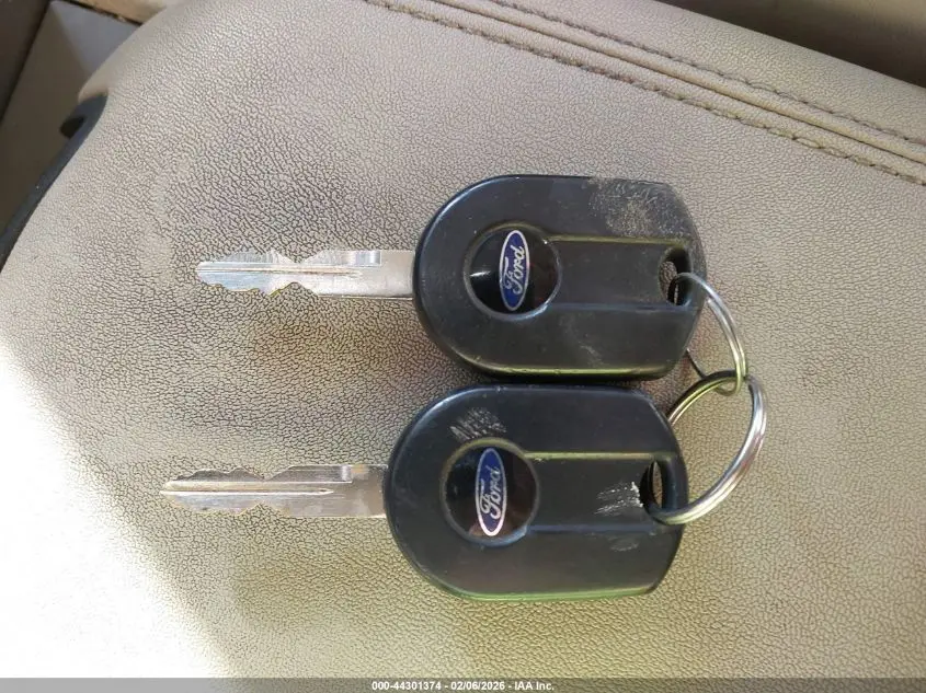 2011 FORD TAURUS SEL