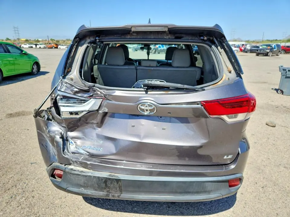 2019 TOYOTA HIGHLANDER LE PLUS  